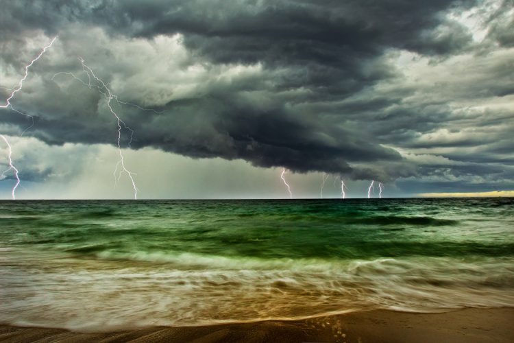 How to Photograph Lightning